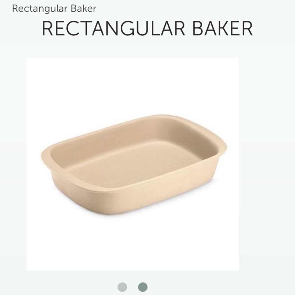 Pampered chef stoneware baker